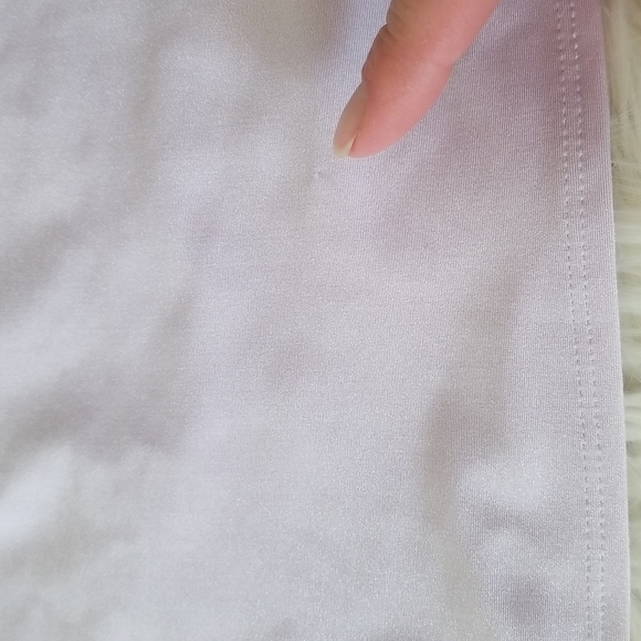 Limited Edition Barbie x Forever 21 Camisole Tank top crop top - Picture 5 of 6